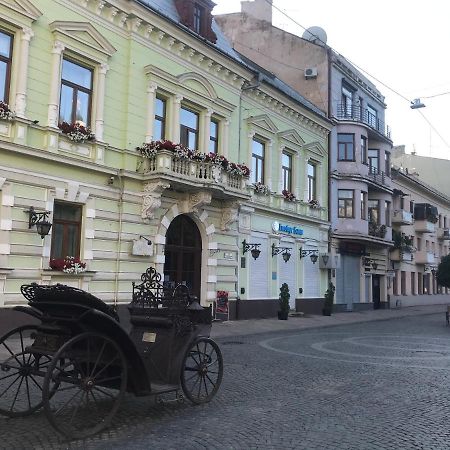 Apartament Simsimdoba Czerniowce Zewnętrze zdjęcie