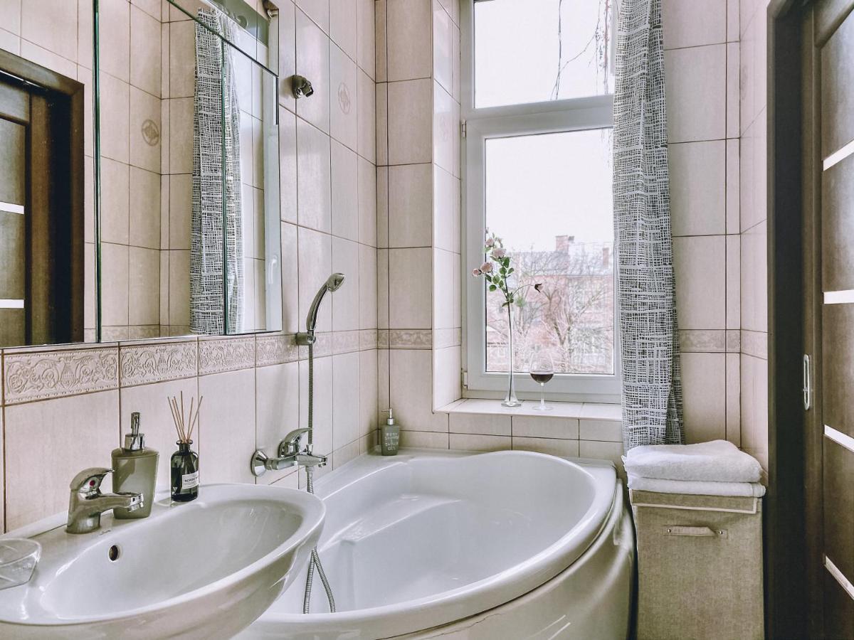 Apartament Simsimdoba Czerniowce Zewnętrze zdjęcie