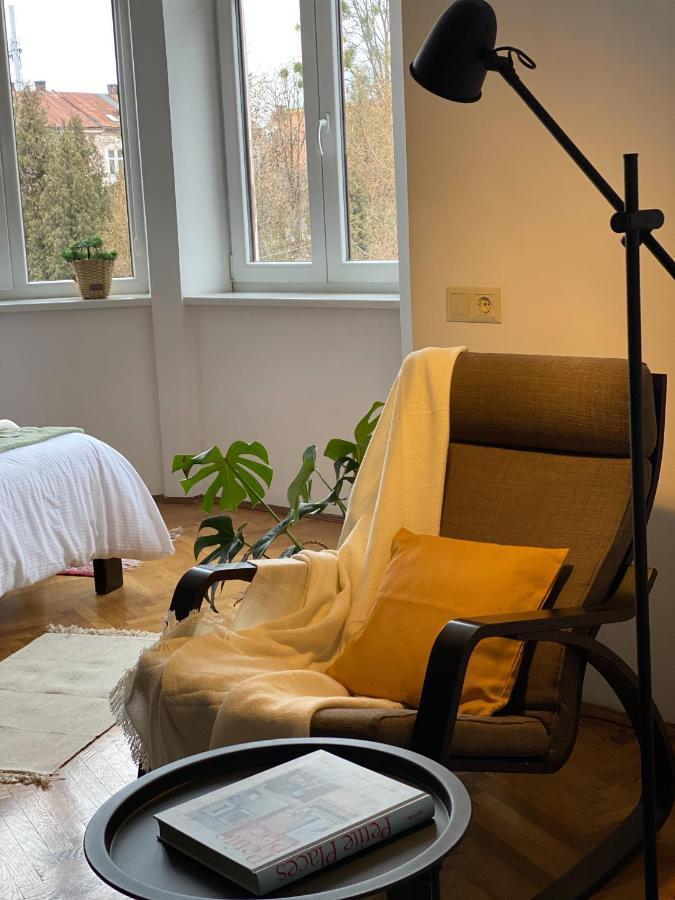 Apartament Simsimdoba Czerniowce Zewnętrze zdjęcie