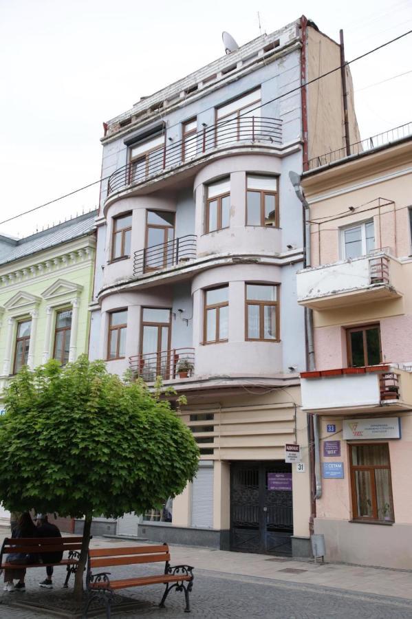 Apartament Simsimdoba Czerniowce Zewnętrze zdjęcie